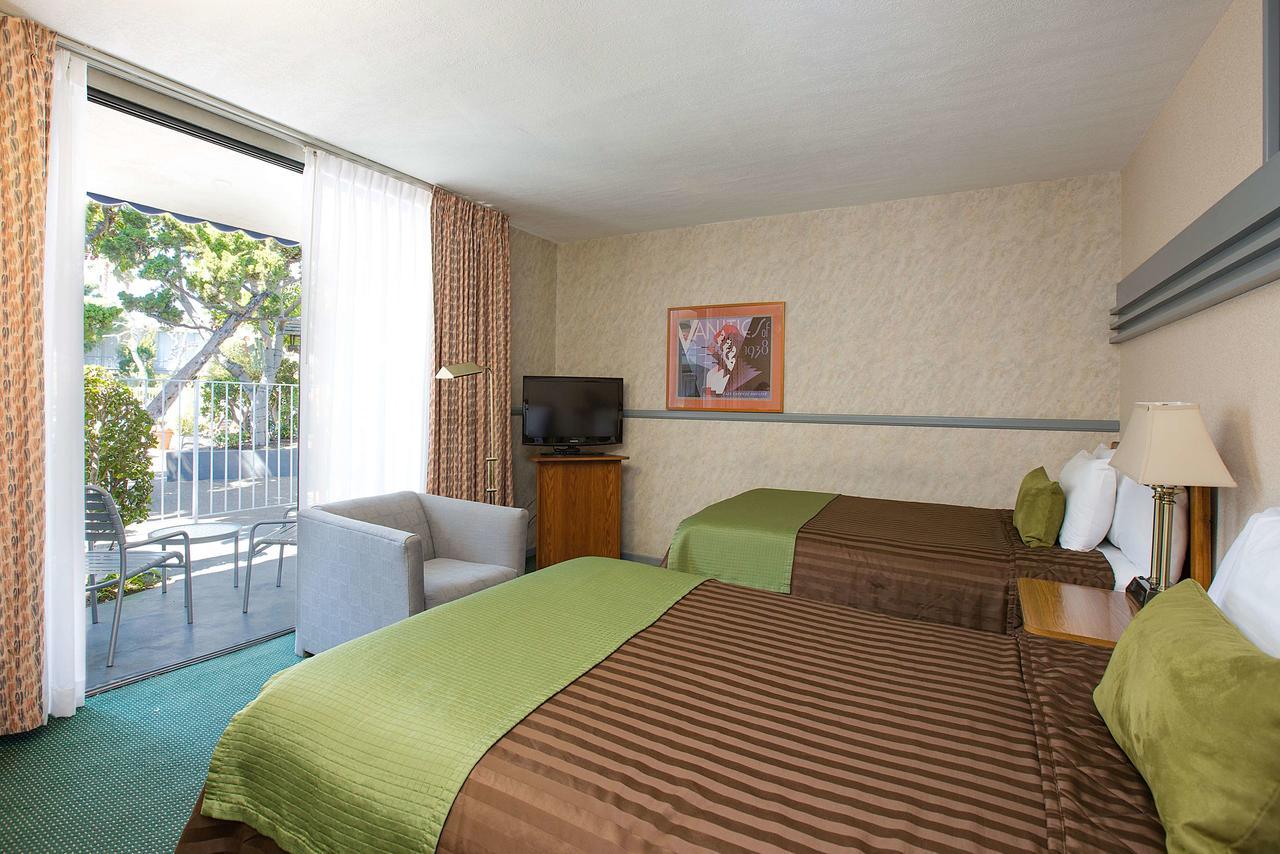 Travelodge Hotel At Lax Лос-Анджелес Екстер'єр фото